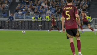 星空电竞-2粒艺术品般的进球！39分钟的完美意大利！