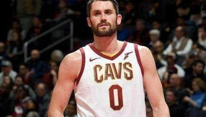 星空电竞官方网站-23分创赛季新高！转型成功拉夫骑士生涯自救成功