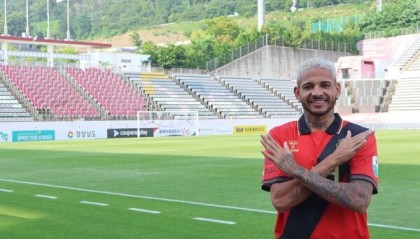 官方：庆南FC正式签下前安养FC外援中锋丹雷