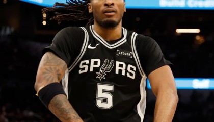 星空电竞-来者不善！SLAM晒卡斯尔精彩赛场照与球迷分享